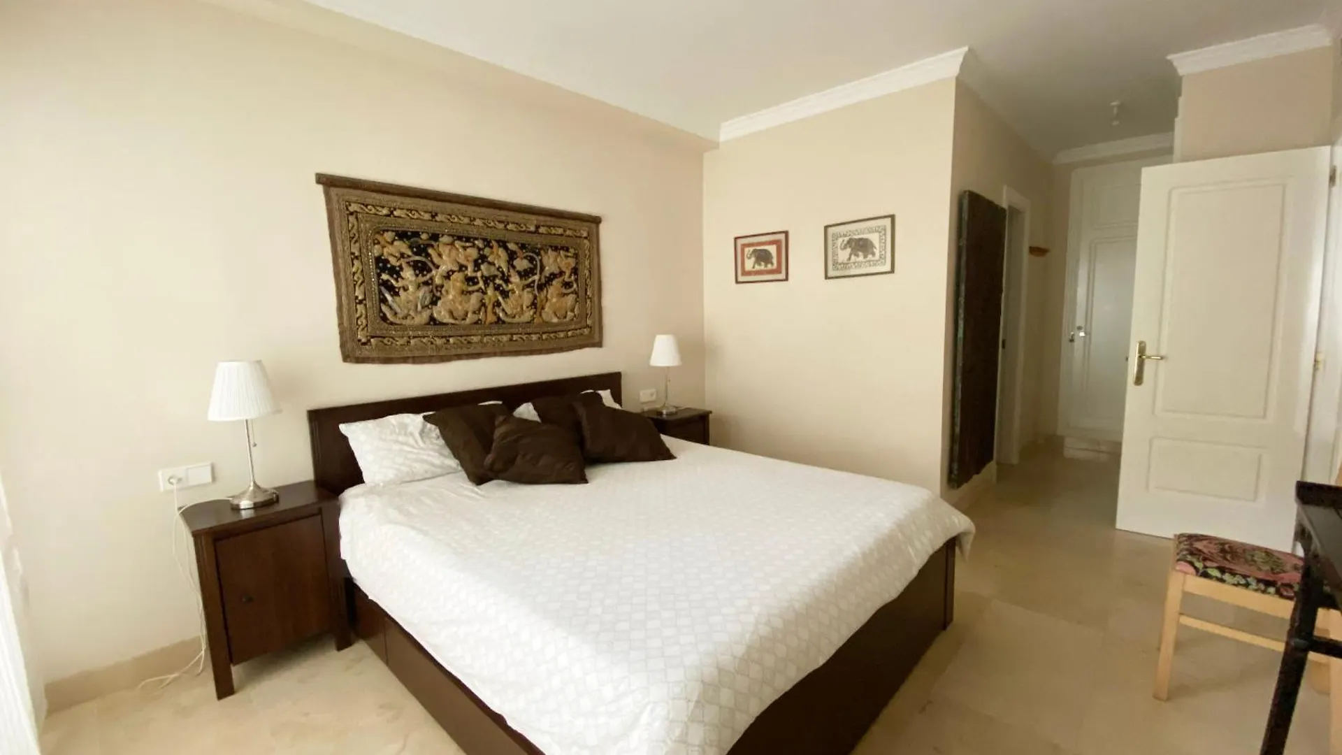 Marbella Seaview Apartment with Pool